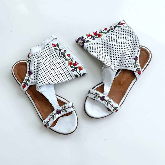 aquamarine embroidered leather boho sandals - size 38