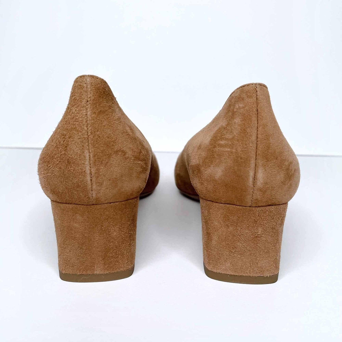 nwot aquatalia pasha suede pumps - size 7