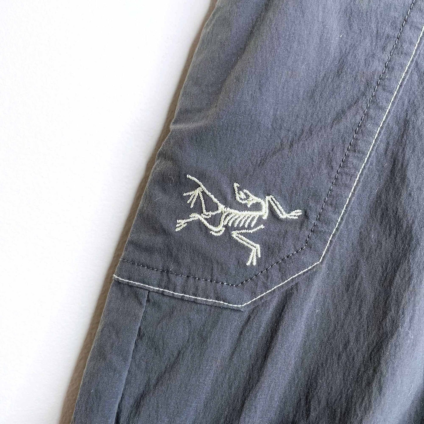 arc'teryx utility hiking cargo pants - size 12