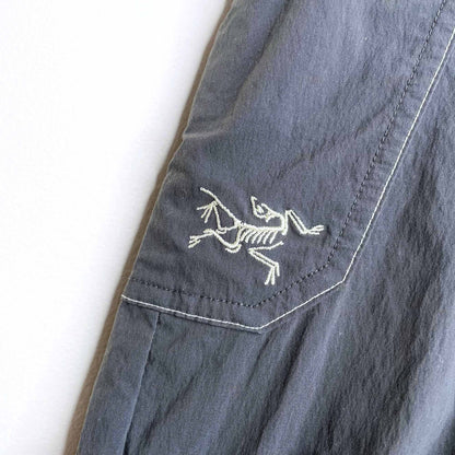 arc'teryx utility hiking cargo pants - size 12