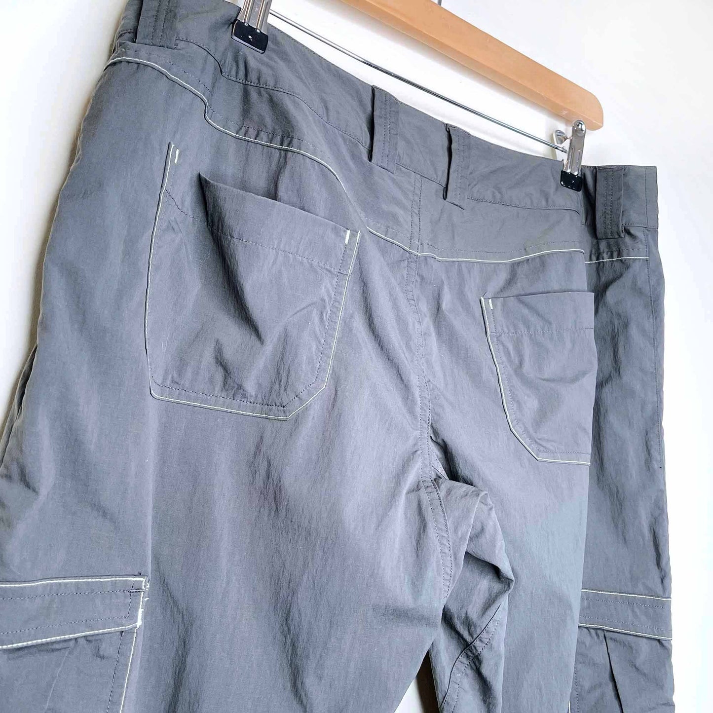 arc'teryx utility hiking cargo pants - size 12