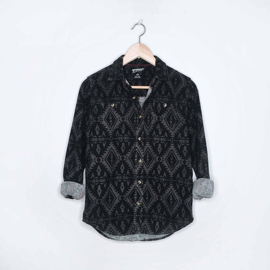Arizona Jeans aztec navajo flannel button down shirt - size Youth Large