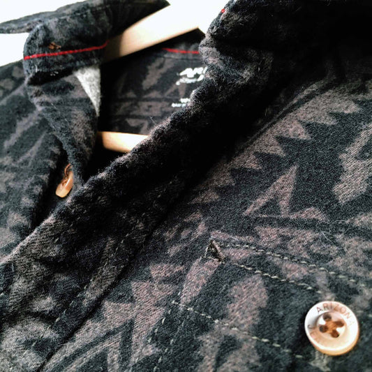 Arizona Jeans aztec navajo flannel button down shirt - size Youth Large