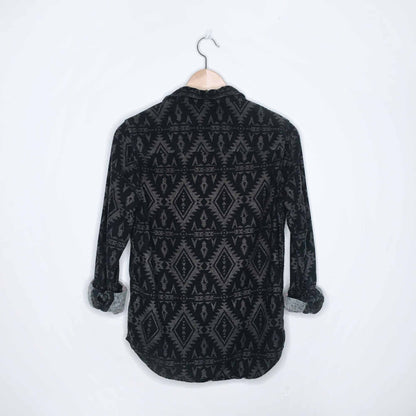 Arizona Jeans aztec navajo flannel button down shirt - size Youth Large