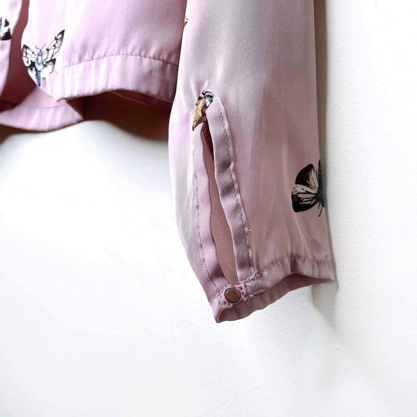 stradivarius pink button back butterfly top - size medium