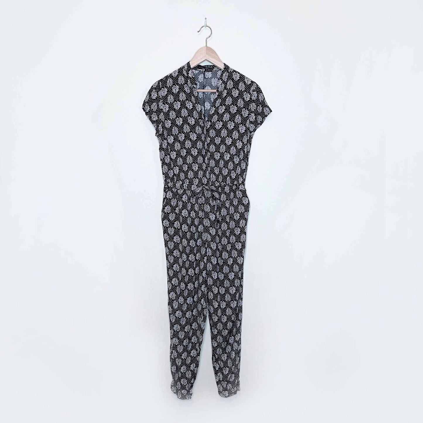 atmosphere damask pattern button down jumpsuit - size 10