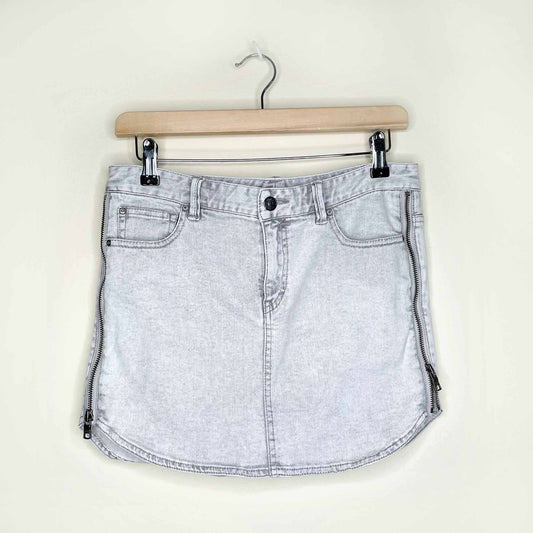 Armani Exchange side zipper denim mini skirt - size 6