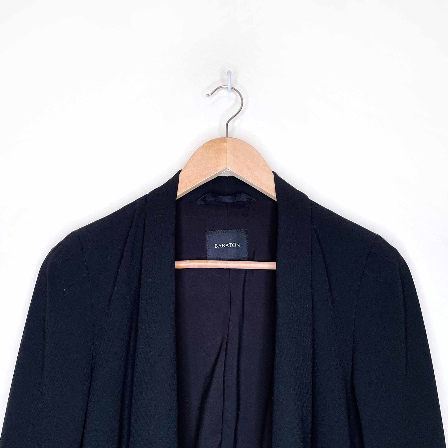 babaton black tuxedo blazer with seamed shoulder - size 4