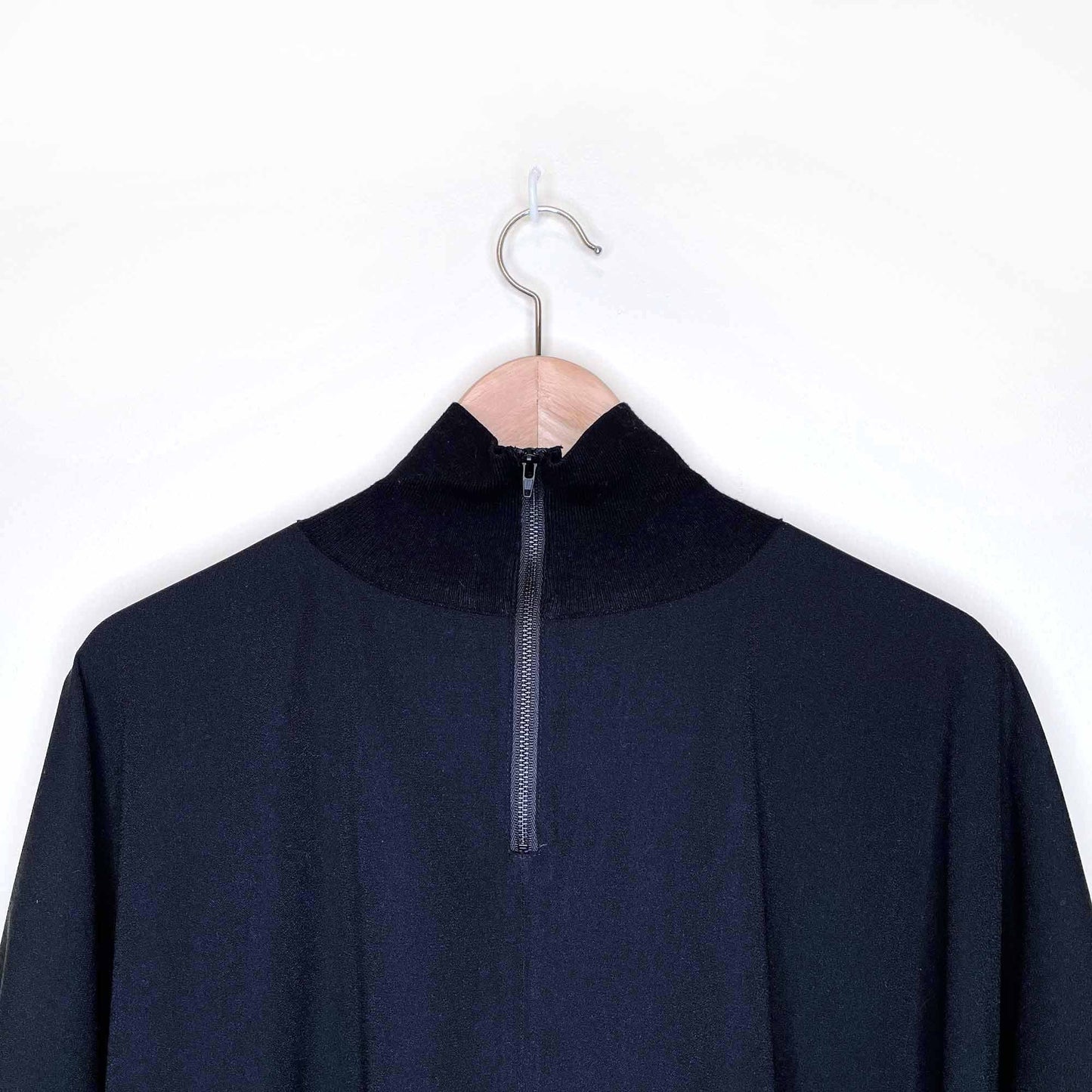 babaton hamish oversized turtleneck blouse - size xs