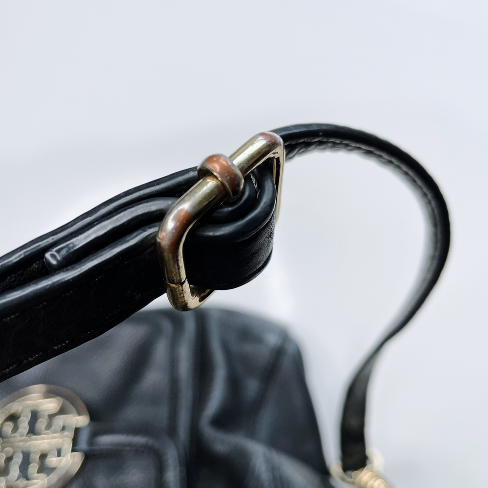 tory burch black leather amanda middy satchel cross body