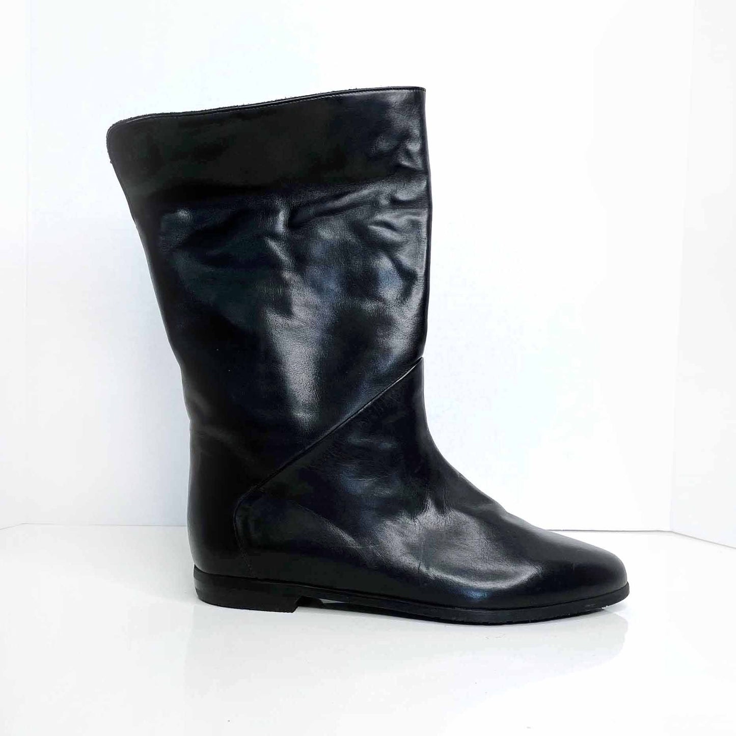 nwot bally slim black leather short fold over boots - size 5