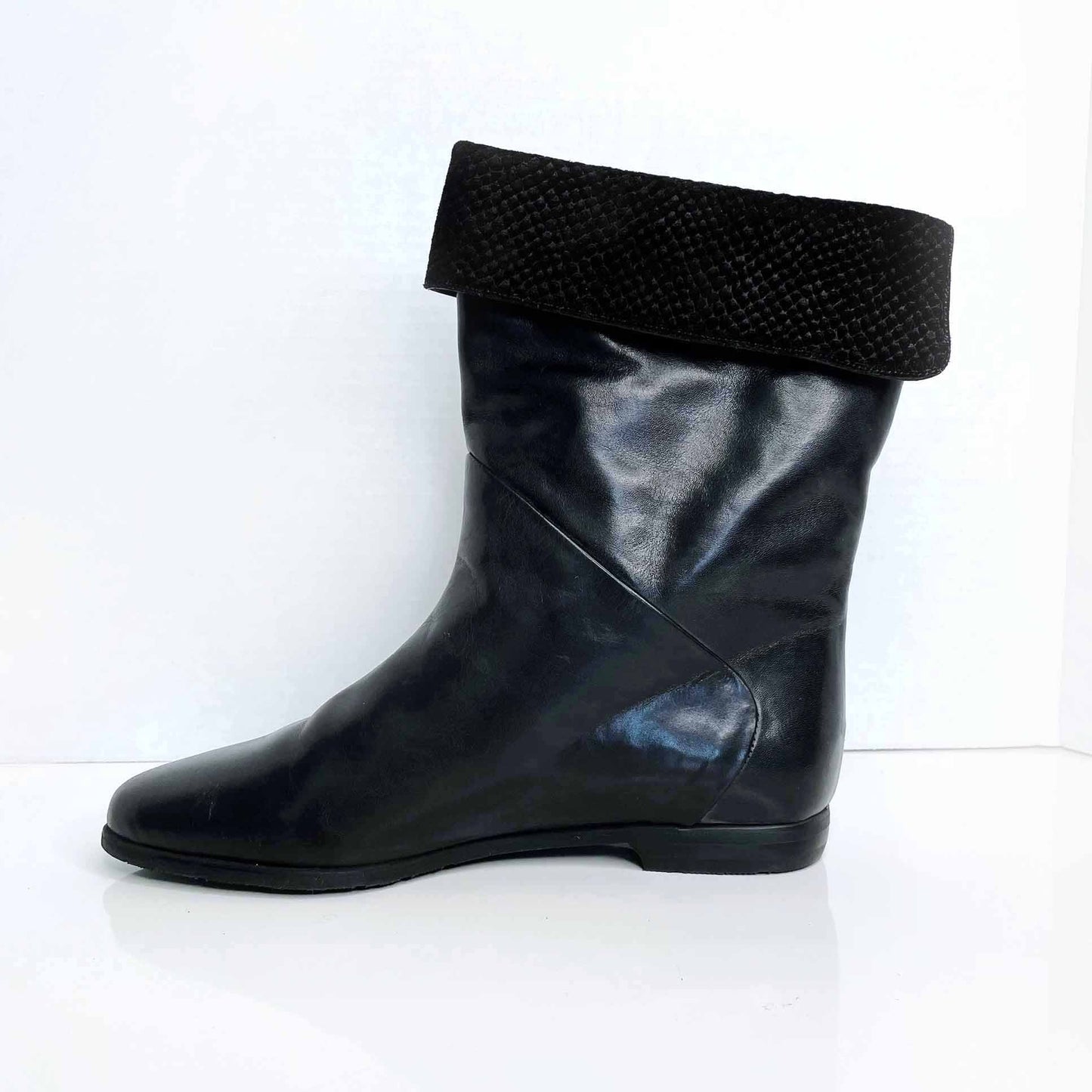 nwot bally slim black leather short fold over boots - size 5