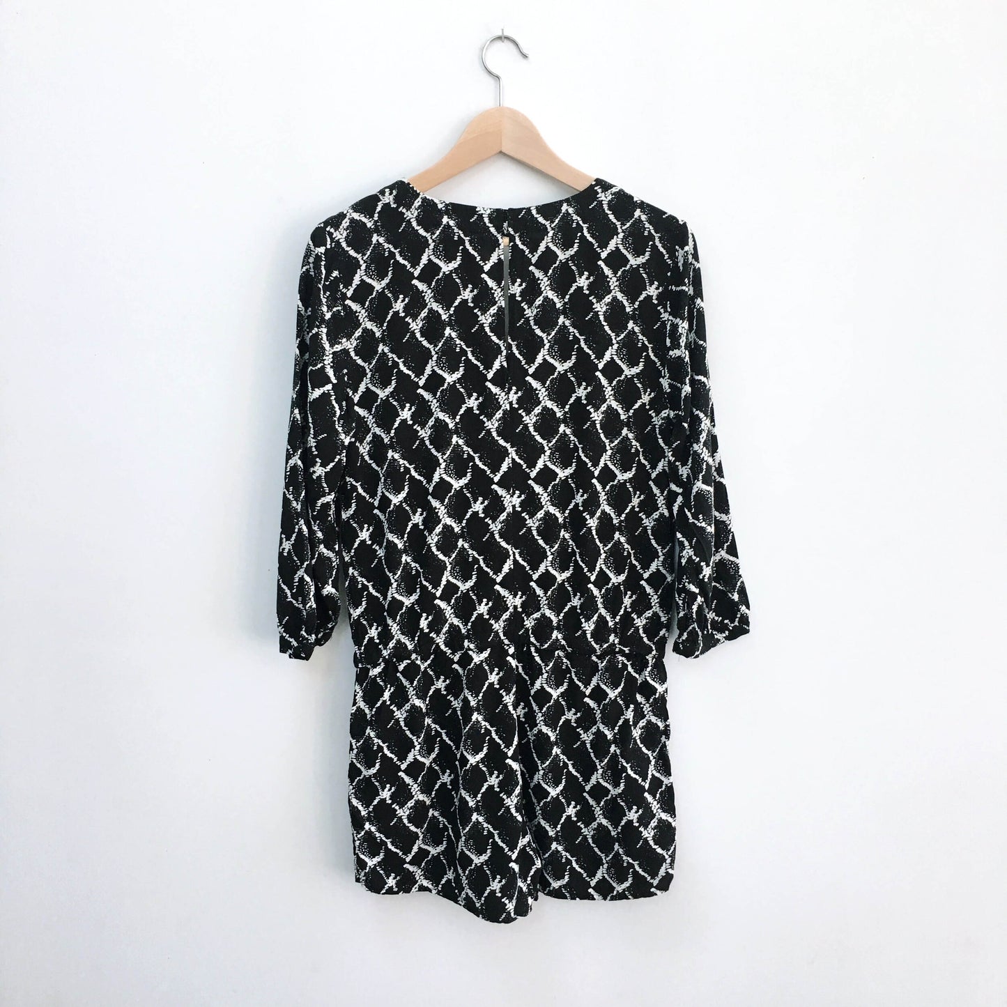 Banana Republic faux-wrap long sleeve romper - size 4