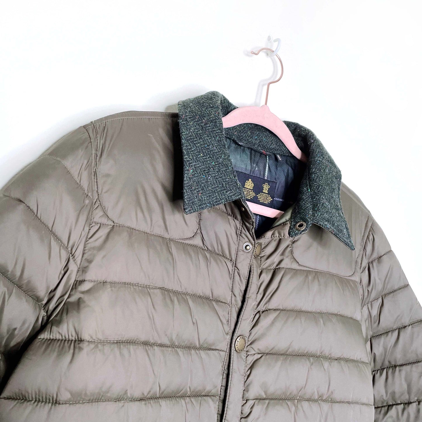 barbour fibre down quilted jacket with tweed collar - size medium