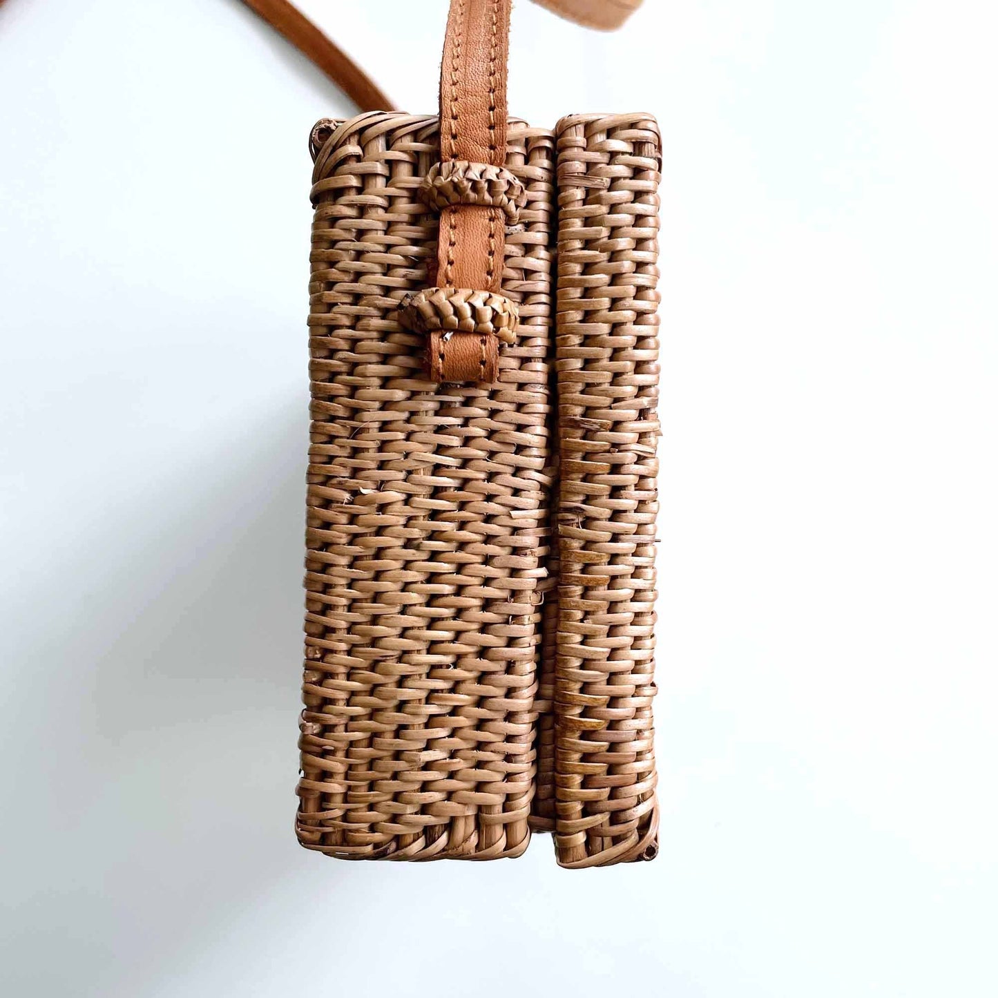 woven basket rattan crossbody bag with leather strap