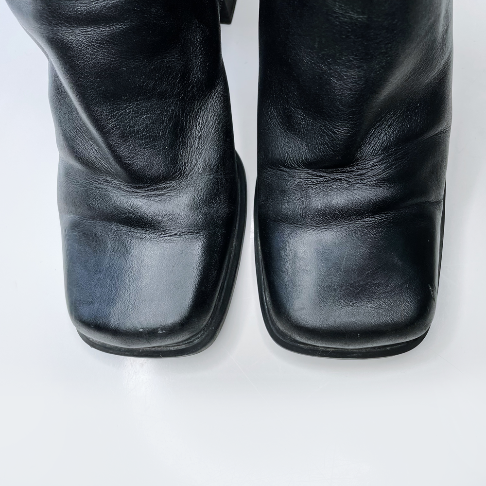 vintage bata chunky sole black leather square toe heeled boots - size 7