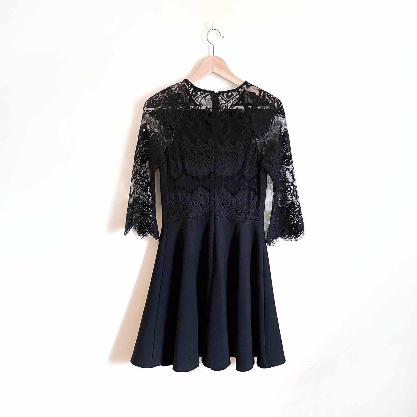 BB Dakota Yale black lace fit and flare skater dress - size Medium