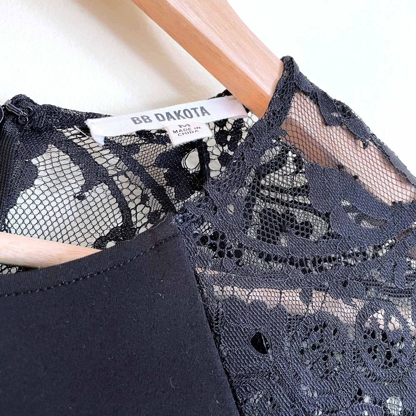 BB Dakota Yale black lace fit and flare skater dress - size Medium