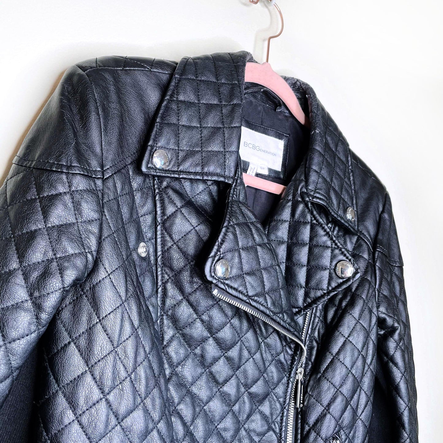 bcbgeneration quilted faux leather moto jacket - size small