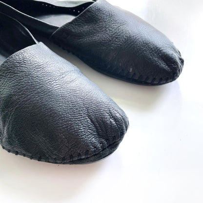 bcbg black leather italian slip on shoes - size 8