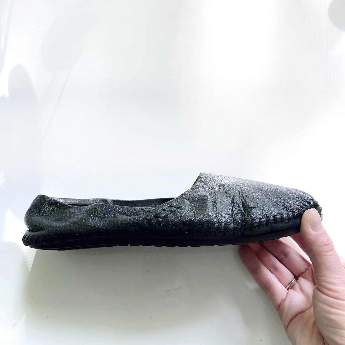 bcbg black leather italian slip on shoes - size 8