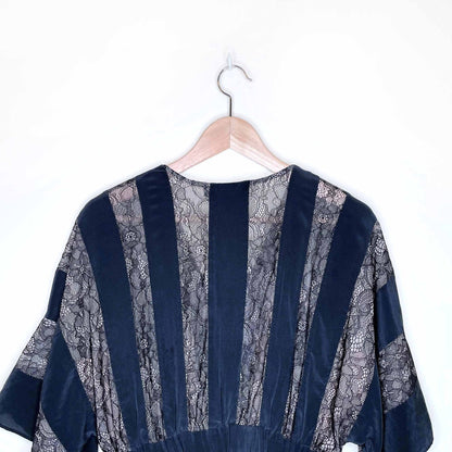 bcbg harbor black nude silk lace combination kimono dress - size xs