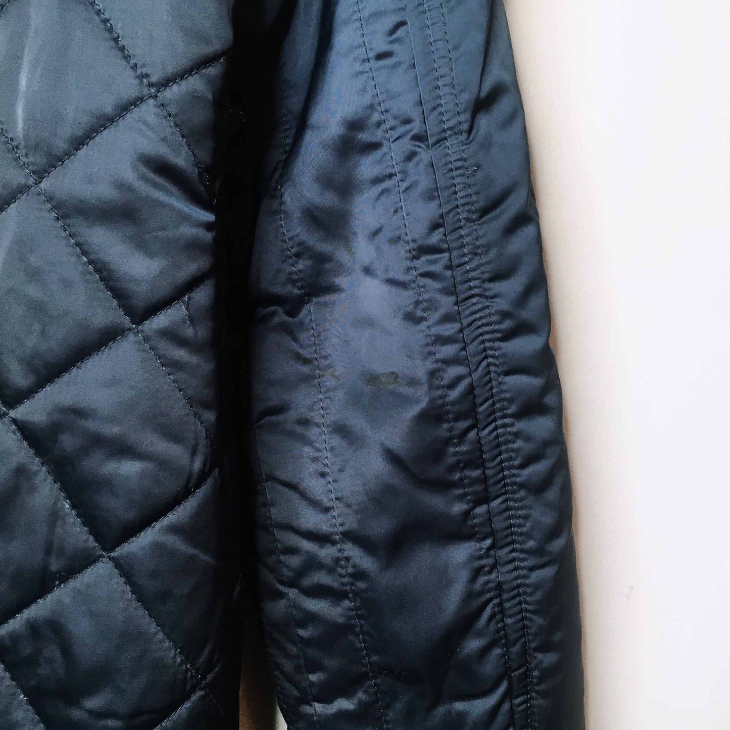 BCBGeneration collarless quilted jacket with faux fur lining - size xs