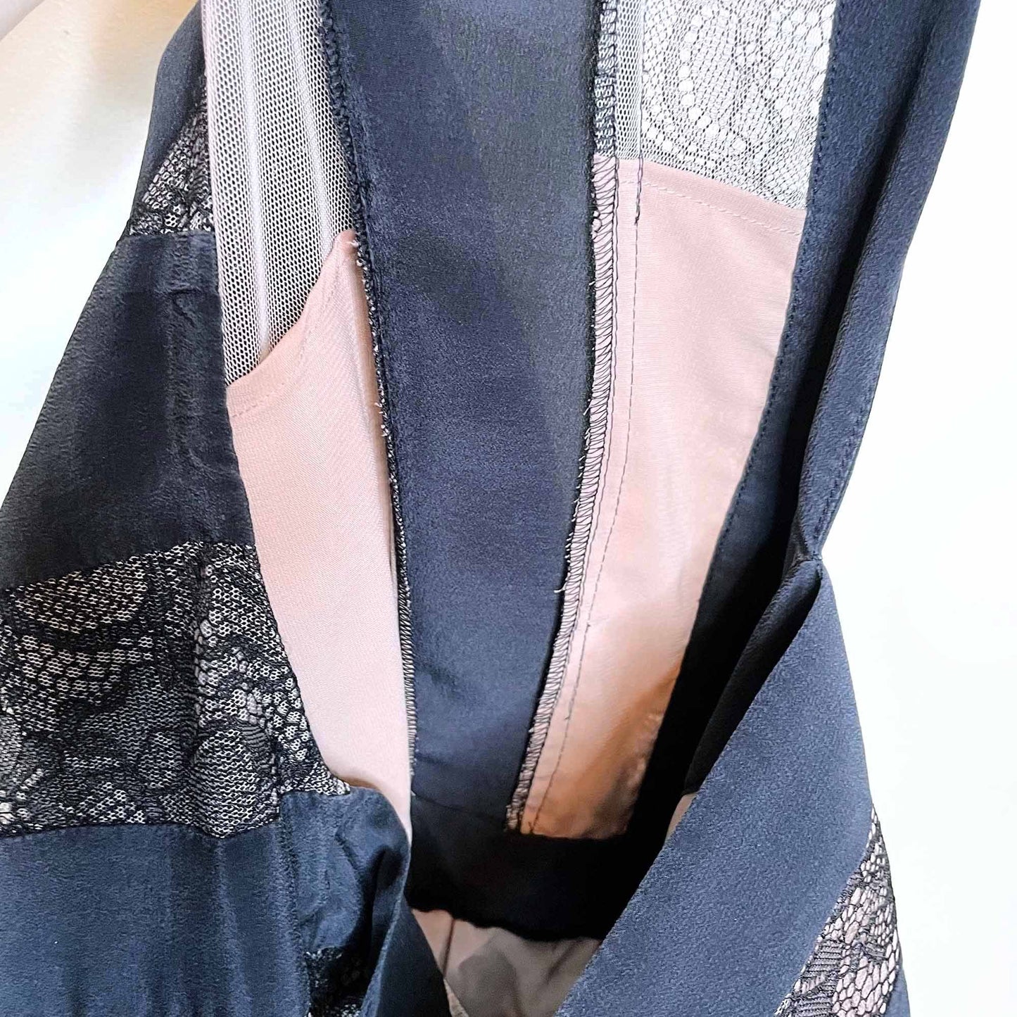 bcbg harbor black nude silk lace combination kimono dress - size xs