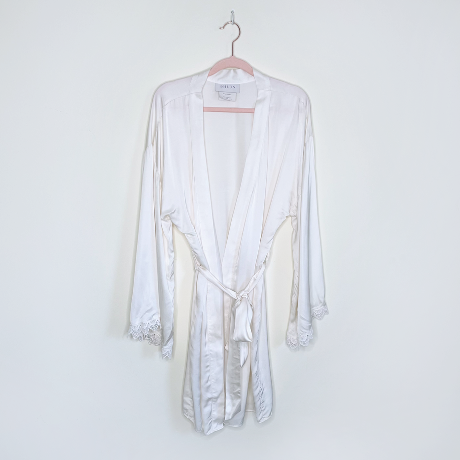 bhldn matine robe in ivory satin with lace trim - medium