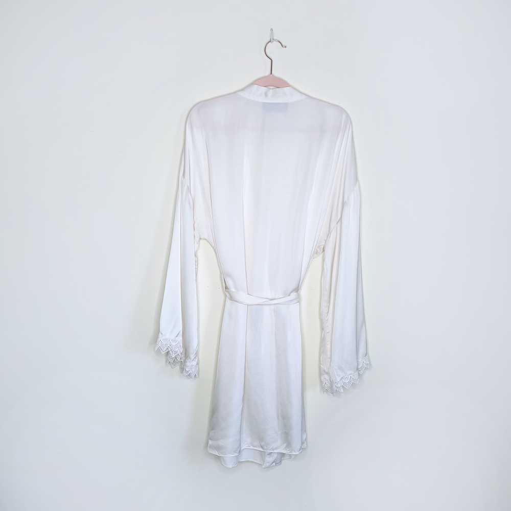 bhldn matine robe in ivory satin with lace trim - medium