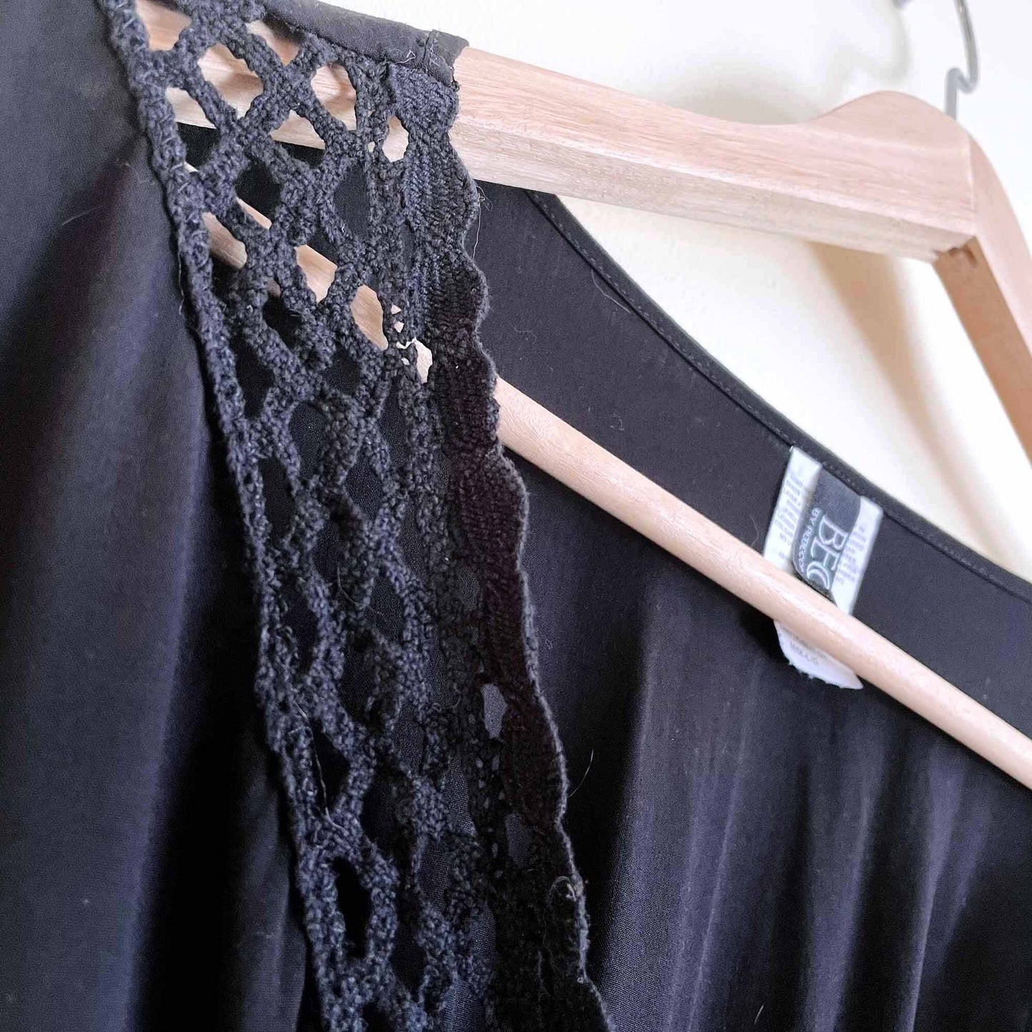 Becca by Rebecca Virtue beach crochet trim cover up - size M/L