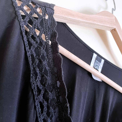 Becca by Rebecca Virtue beach crochet trim cover up - size M/L