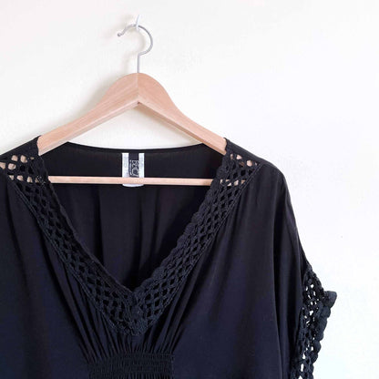 Becca by Rebecca Virtue beach crochet trim cover up - size M/L