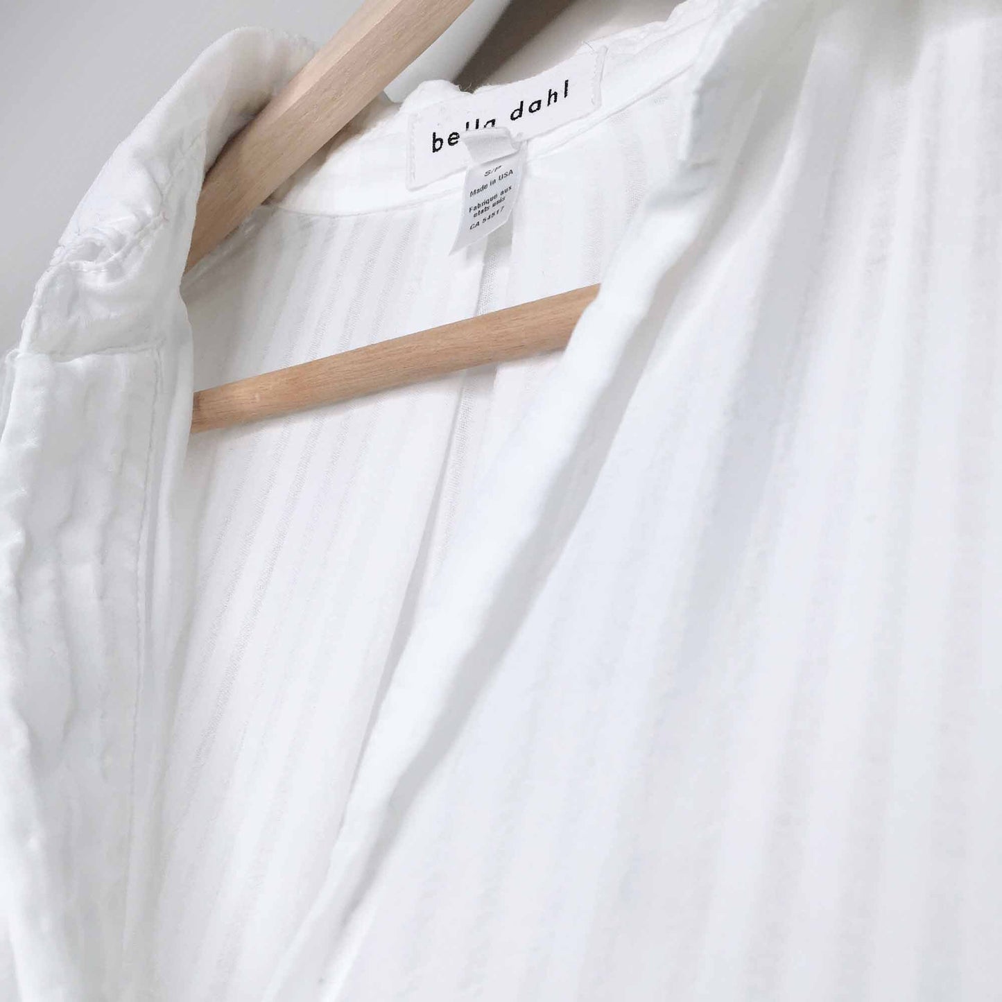 Bella Dahl split back shadow stripe button down - size Small