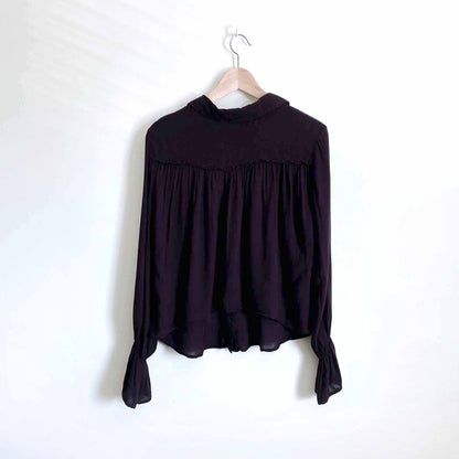 bella dahl ruched back button down with elastic cuffs - size small
