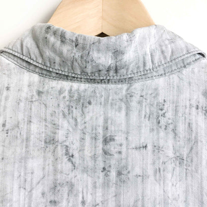 Bella Dahl grey tie dye wash button down - size Medium