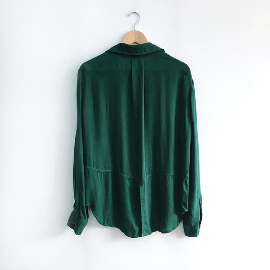 Bella Dahl Split-back Buttondown Shirt - size Medium