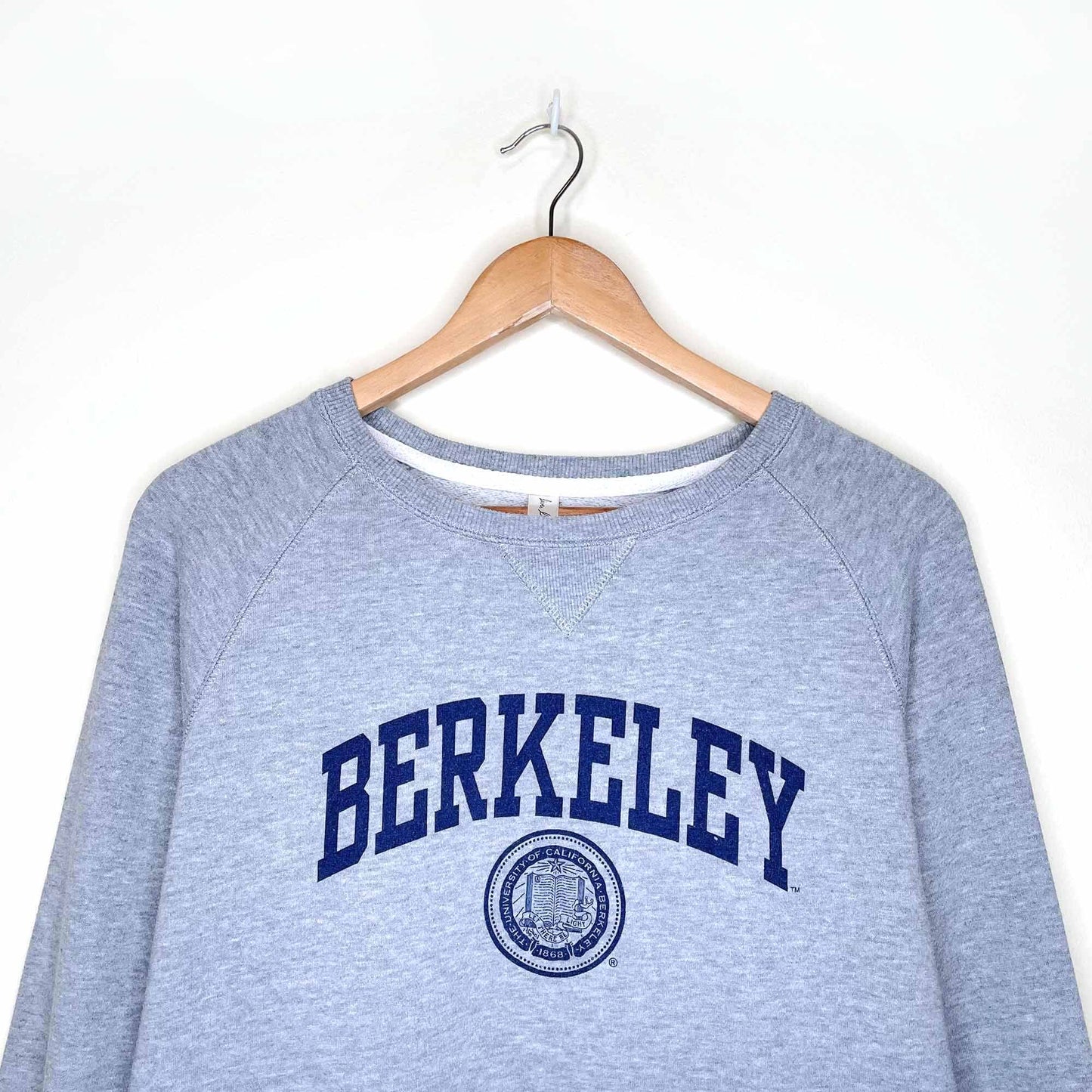 berkeley university crewneck sweatshirt - size large
