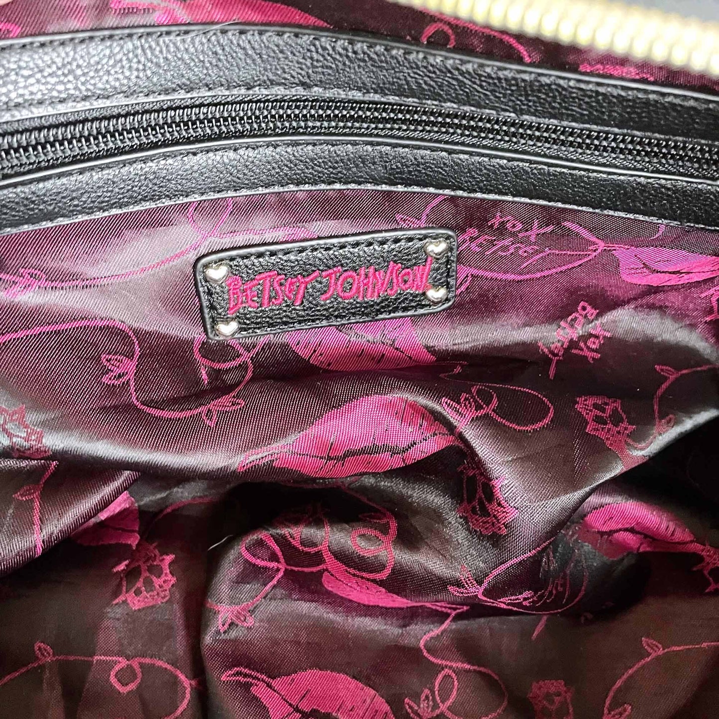 betsey johnson flower decal striped accordion crossbody