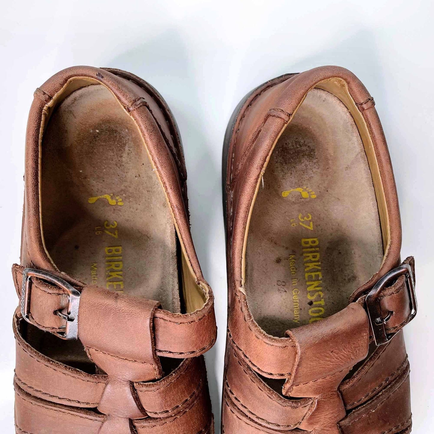 birkenstock leather fisherman sandals - size 37