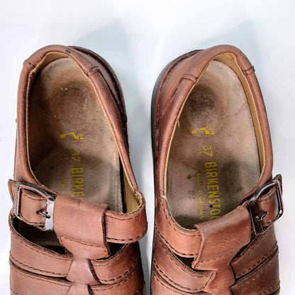 birkenstock leather fisherman sandals - size 37