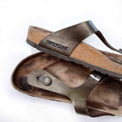 birkenstock gizeh birko-floor sandals in golden brown - size 38