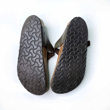 birkenstock gizeh birko-floor sandals in golden brown - size 38