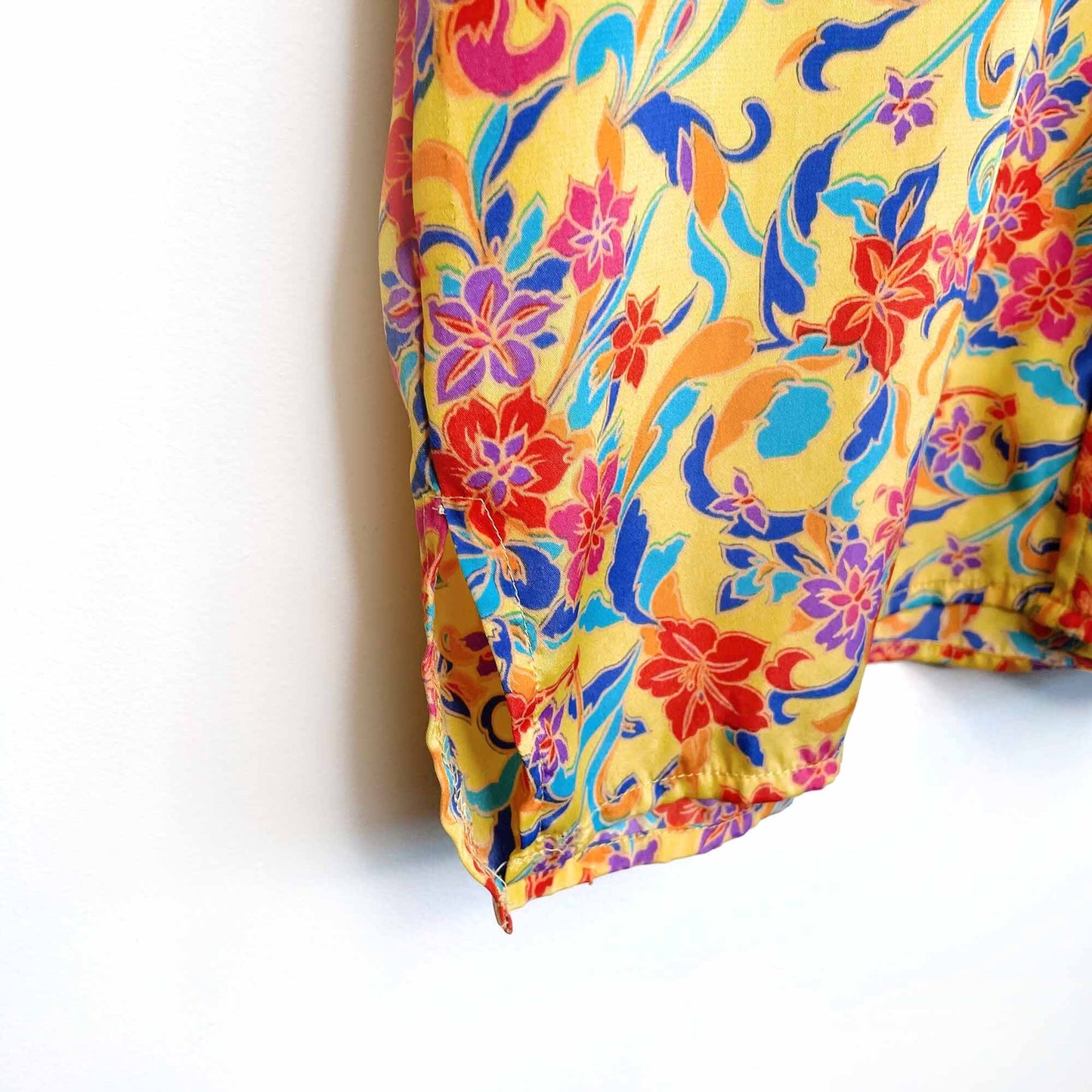 vintage tropical floral short sleeve button down blouse - size medium