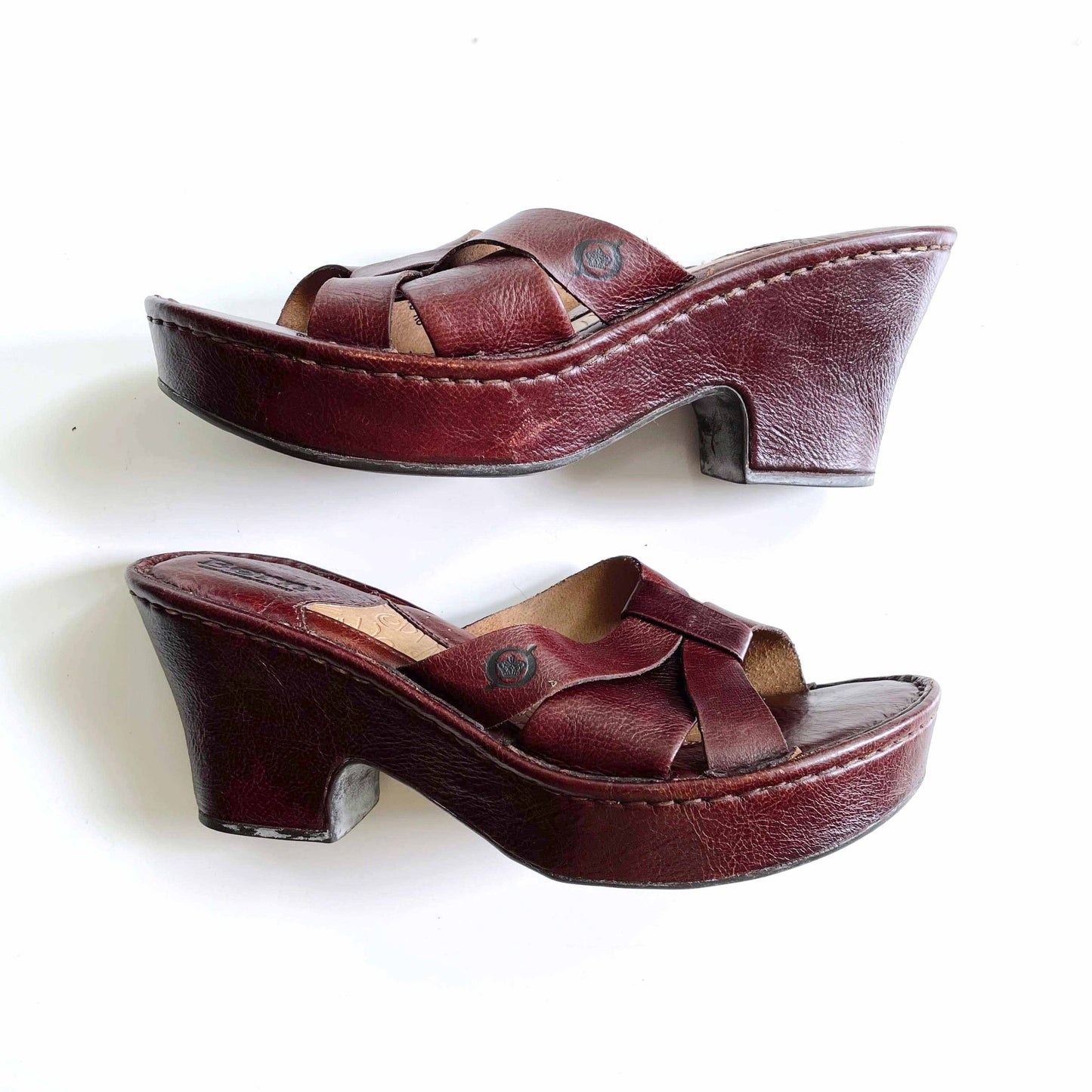 born open toe leather slip on clog sandals - size 7