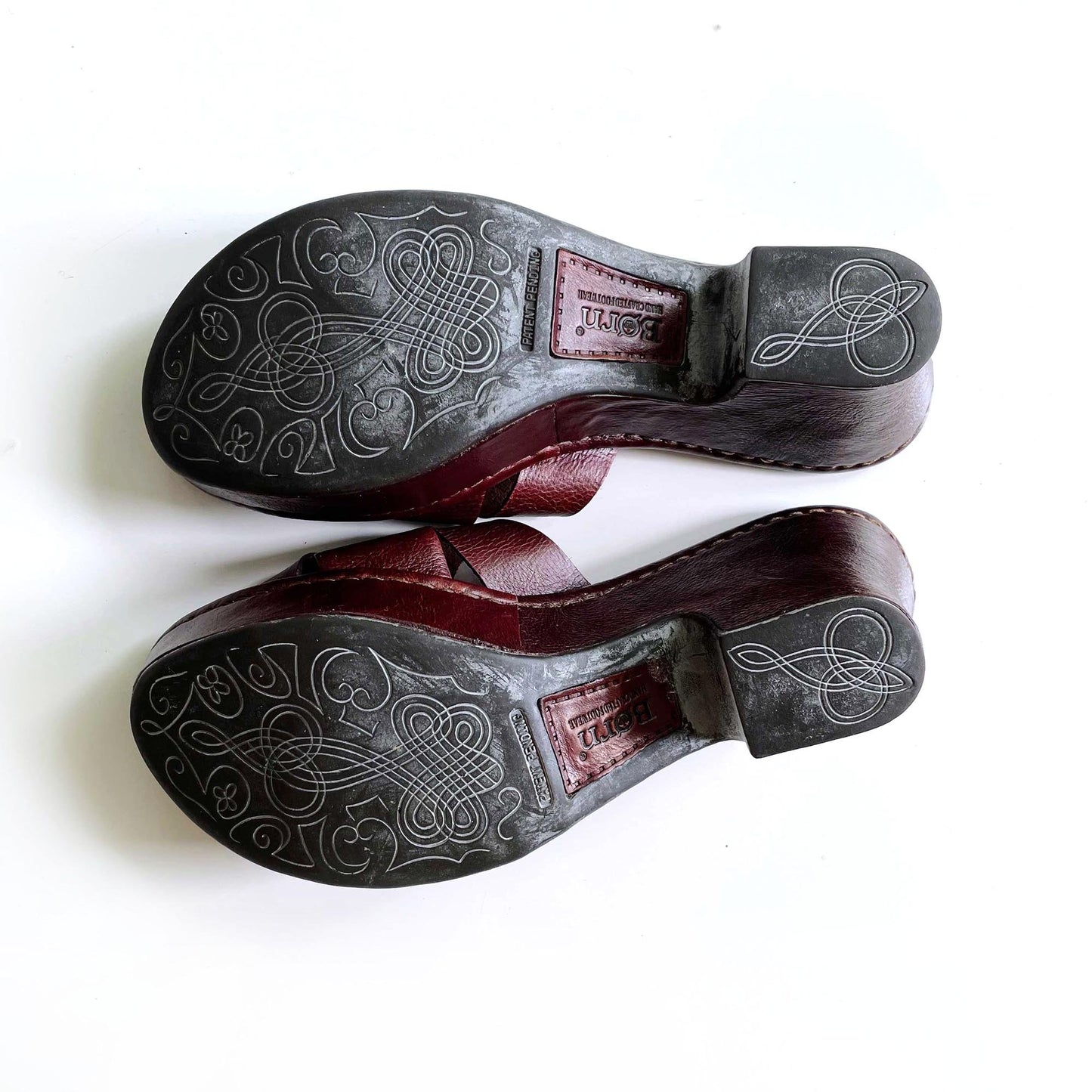 born open toe leather slip on clog sandals - size 7