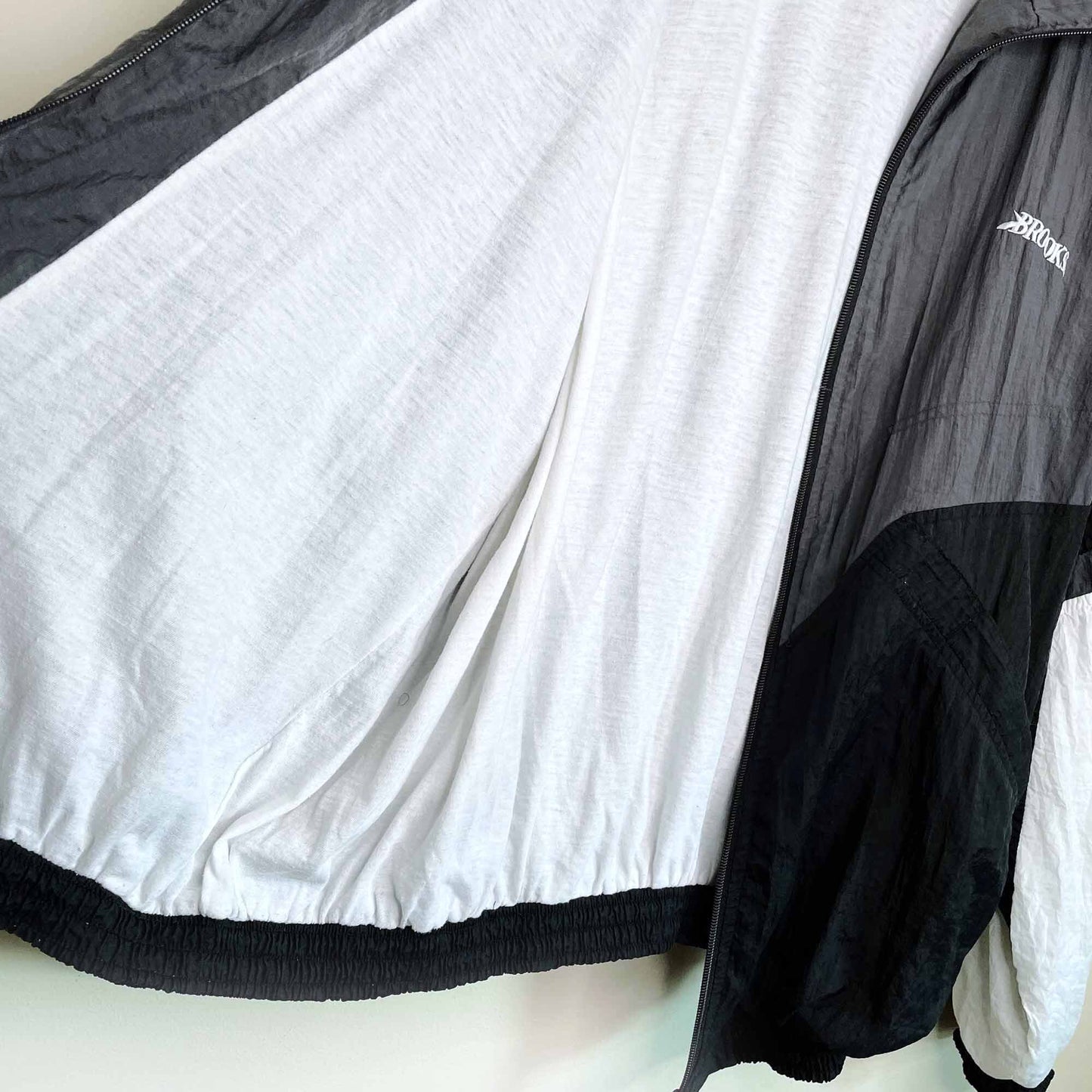 vintage brooks lined windbreaker - size large