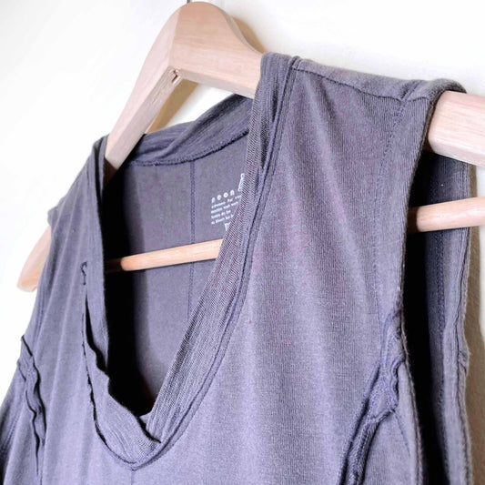 neon buddha grey v-neck dress with ruched hem - size small