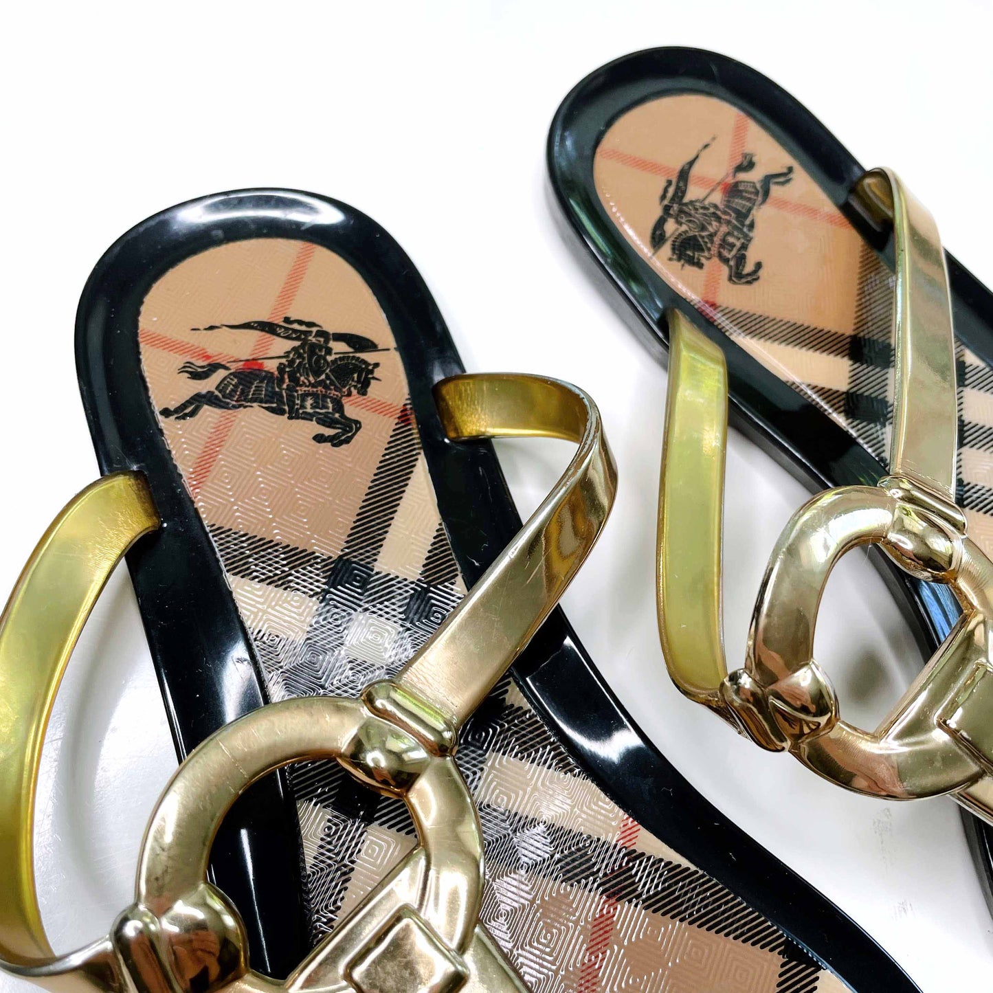 burberry nova check jelly thong sandals - size 39