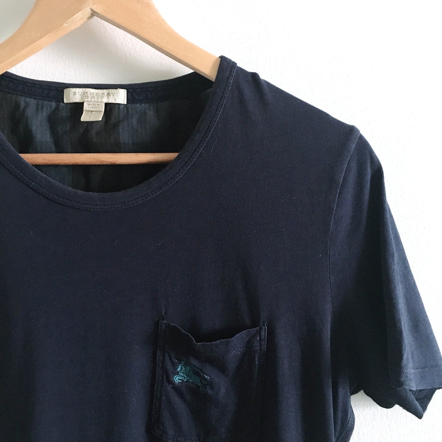 Burberry Brit embroidered pocket tee - size Small